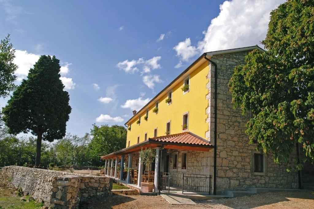 Villa Calussovo Ripenda Kras Экстерьер фото