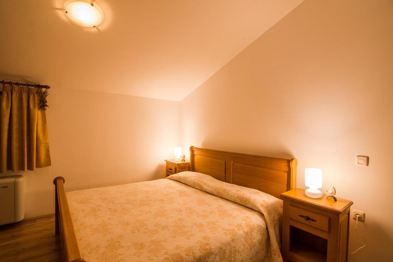 Villa Calussovo Ripenda Kras Экстерьер фото