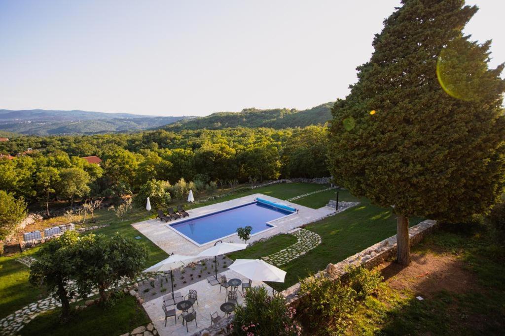Villa Calussovo Ripenda Kras Экстерьер фото