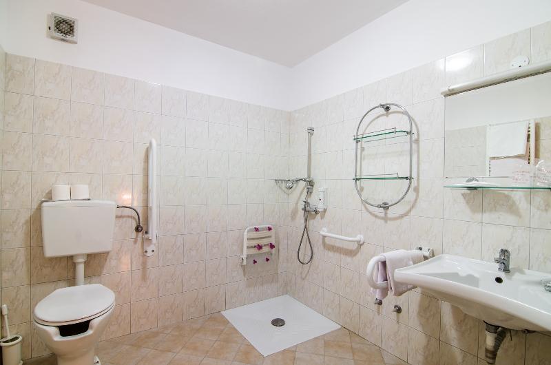Villa Calussovo Ripenda Kras Экстерьер фото