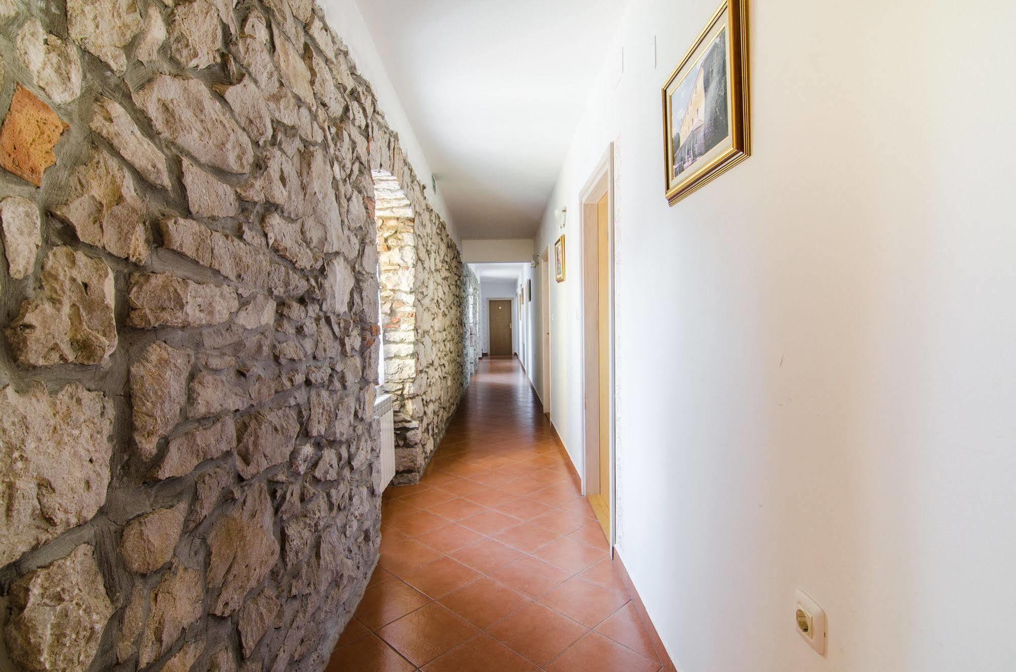 Villa Calussovo Ripenda Kras Экстерьер фото